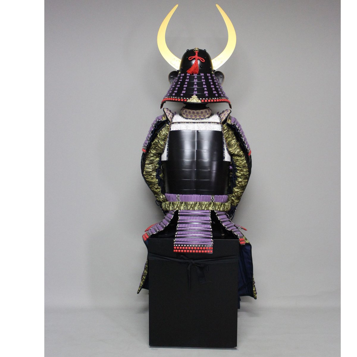 O-040】紫糸威平角脇立ニ枚胴具足 | 甲冑工房丸武 O-040】紫糸威平角脇立ニ枚胴具足 | 甲冑工房丸武