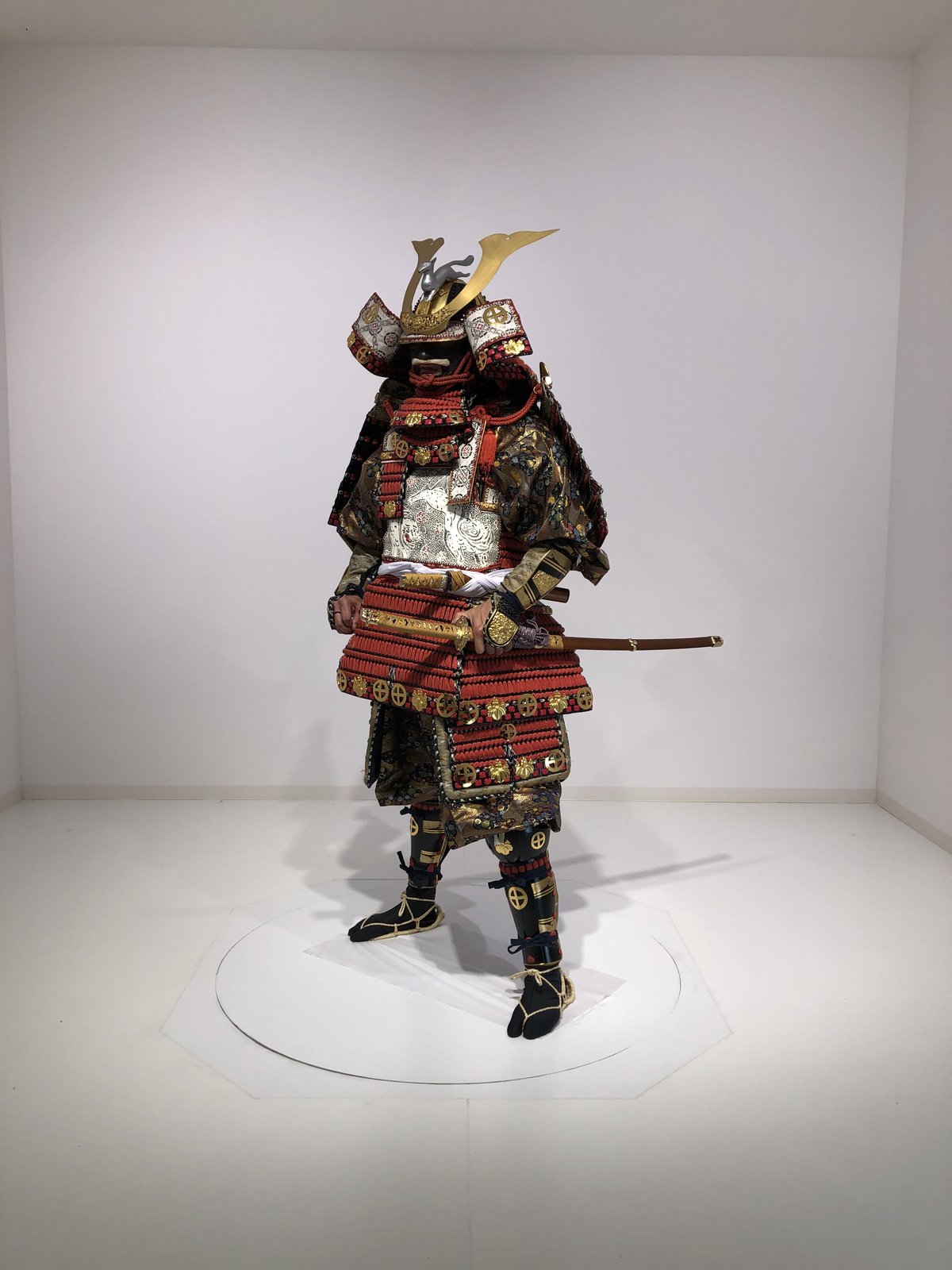 鉄　兜　島津家　鎧　武具　刀 鉄兜島津家鎧武具刀