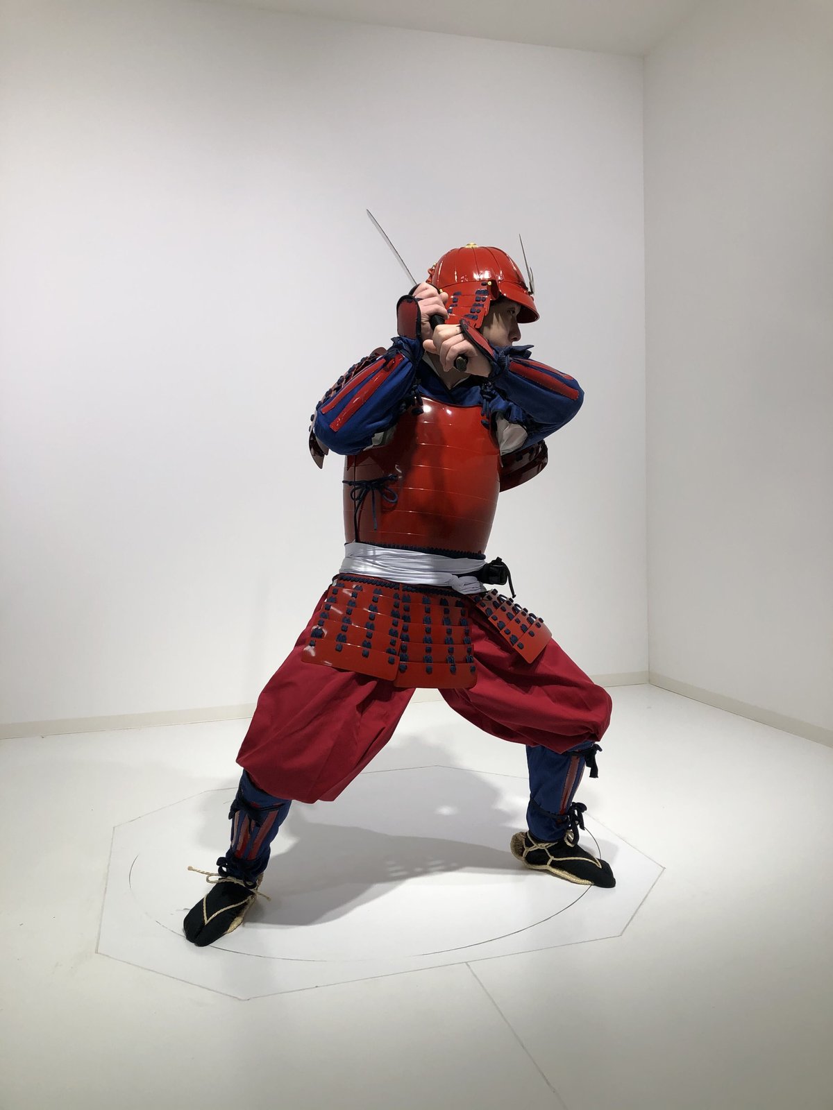 【王者の祭典】赤〜青　セット O-076】濃紺糸威赤桶側二枚胴 時代祭りセット！ | 甲冑工房丸武