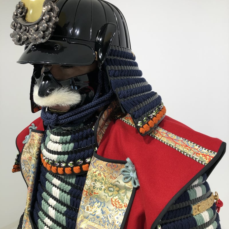 B-054】陣羽織 (白金襴) | 甲冑工房丸武 B-054】陣羽織 (白金襴) | 甲冑工房丸武