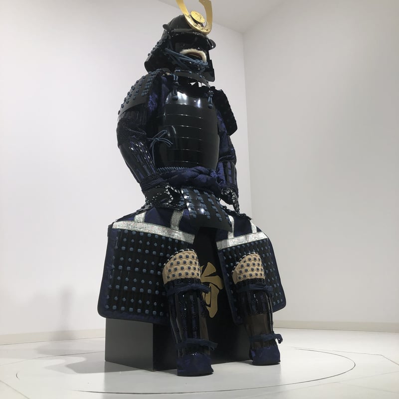 O-058】○紺糸威黒桶側二枚胴具足(鍬形) | 甲冑工房丸武 O-058】○紺糸威黒桶側二枚胴具足(鍬形) | 甲冑工房丸武