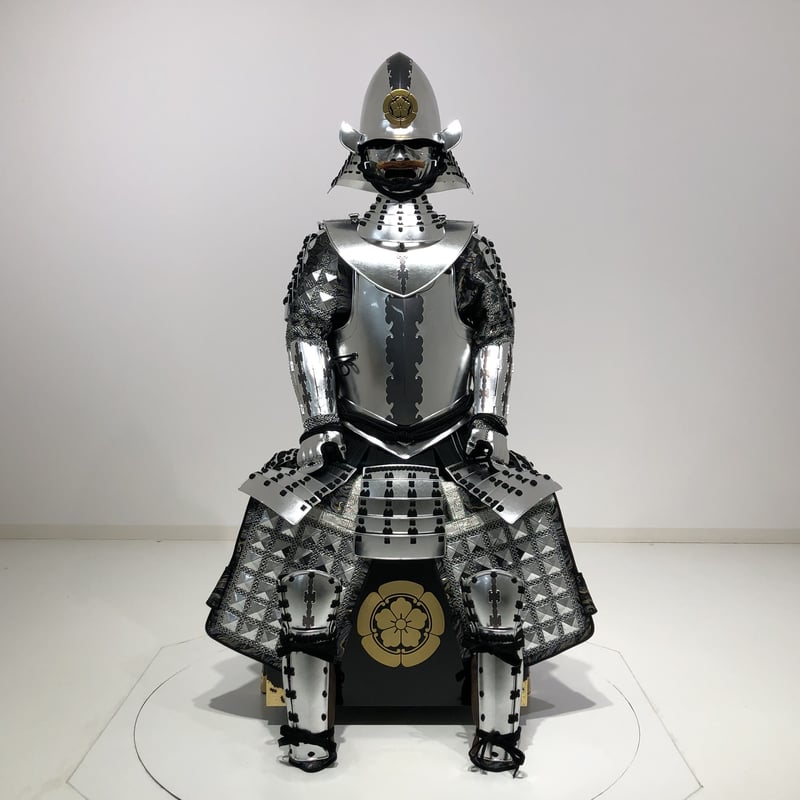 【最終値下げ】南蛮3枚脛　脛当　等身大　丸武産業　織田信長 最終値下げ】南蛮3枚脛 脛当 等身大 丸武産業 織田信長