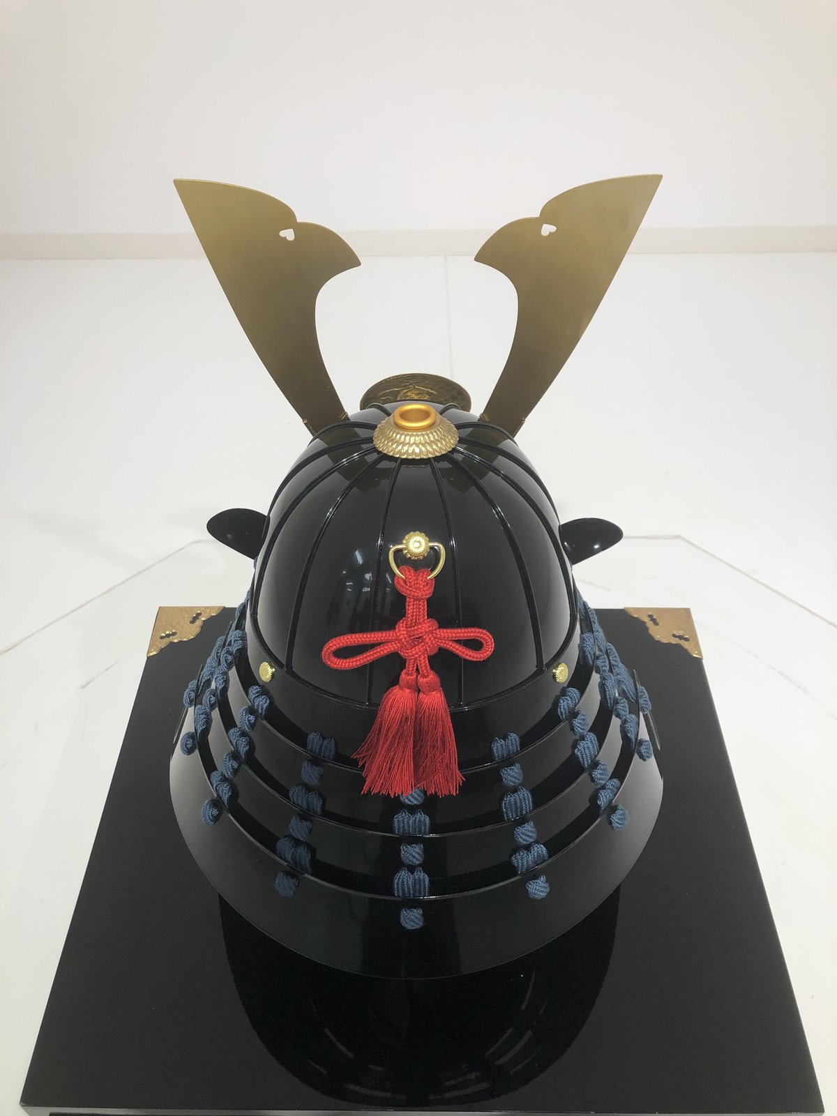 O-058-K】○紺糸威黒桶側二枚胴具足(鍬形)(兜のみ) | 甲冑 O-058-K】○紺糸威黒桶側二枚胴具足(鍬形)(兜のみ) | 甲冑