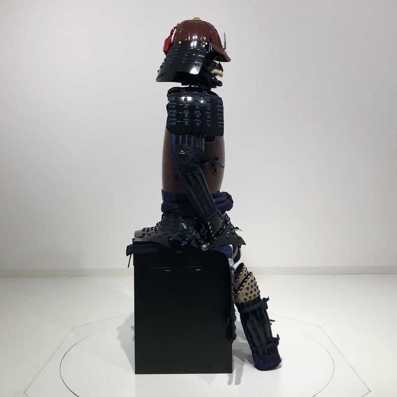美品！現代甲冑　橙糸威黒桶胴具足 O-047】○濃紺糸威伊予素懸二枚胴具足(艶消塗) | 甲冑工房丸武