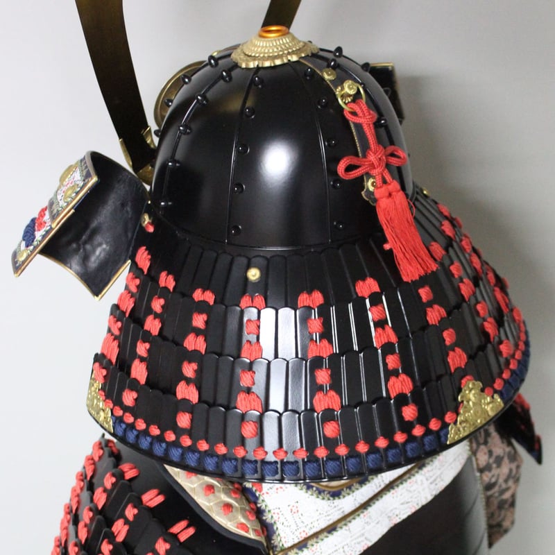 O-048】○赤糸威伊予素懸二枚胴具足 (艶消塗) | 甲冑工房丸武