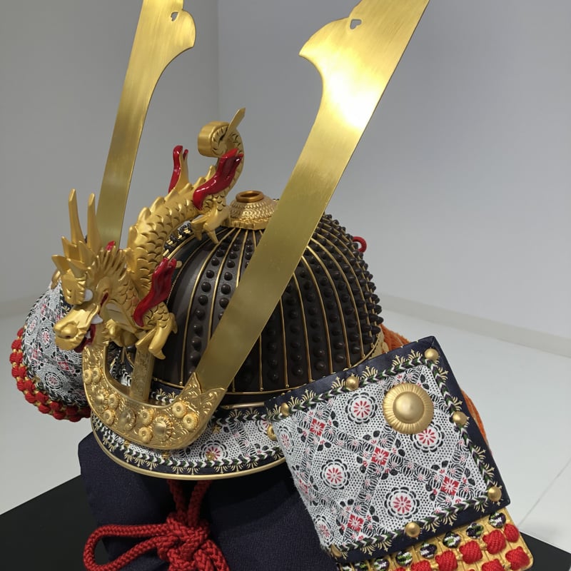 O-006-K】金小札緋威二枚胴（兜のみ） | 甲冑工房丸武