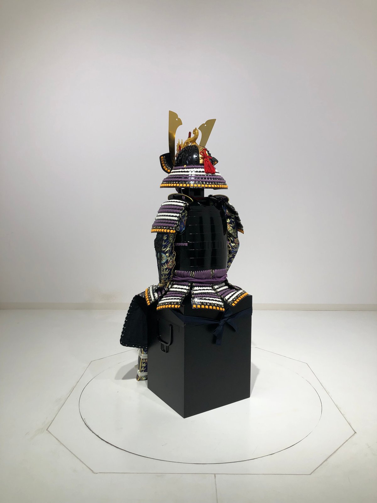 C-009】藤白糸威黒伊予札 (子供鎧) | 甲冑工房丸武