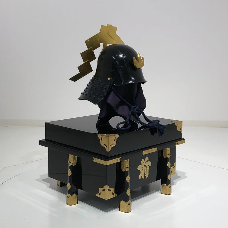 武士の兜 ▪️ ケース付き 風雅 兜ケース飾り sw55147 – 福仙