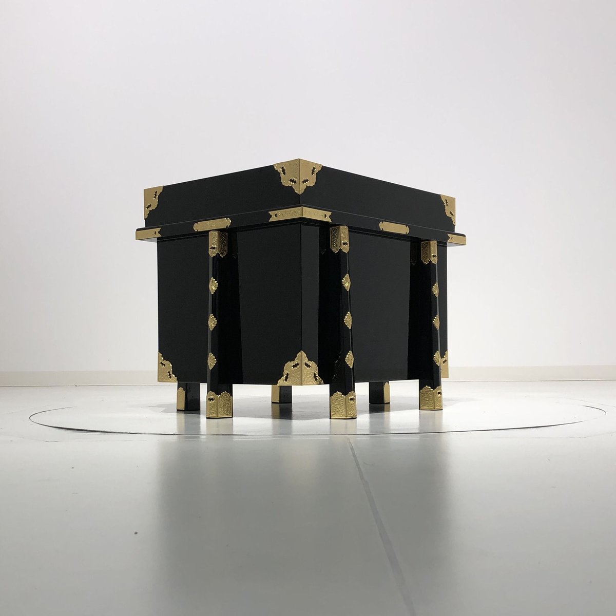 A-004】鎧櫃 (子供・六本足) | 甲冑工房丸武