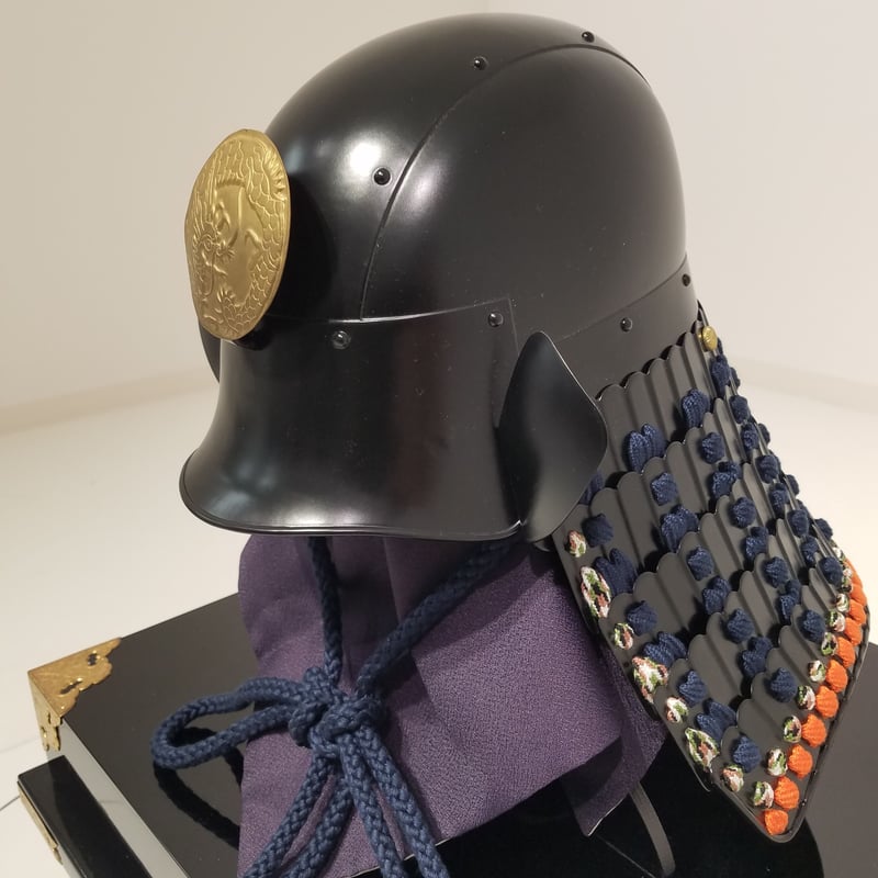 O-050-K】紺糸威黒艶消鋲綴二枚胴具足（頭形）（兜のみ） | 甲冑