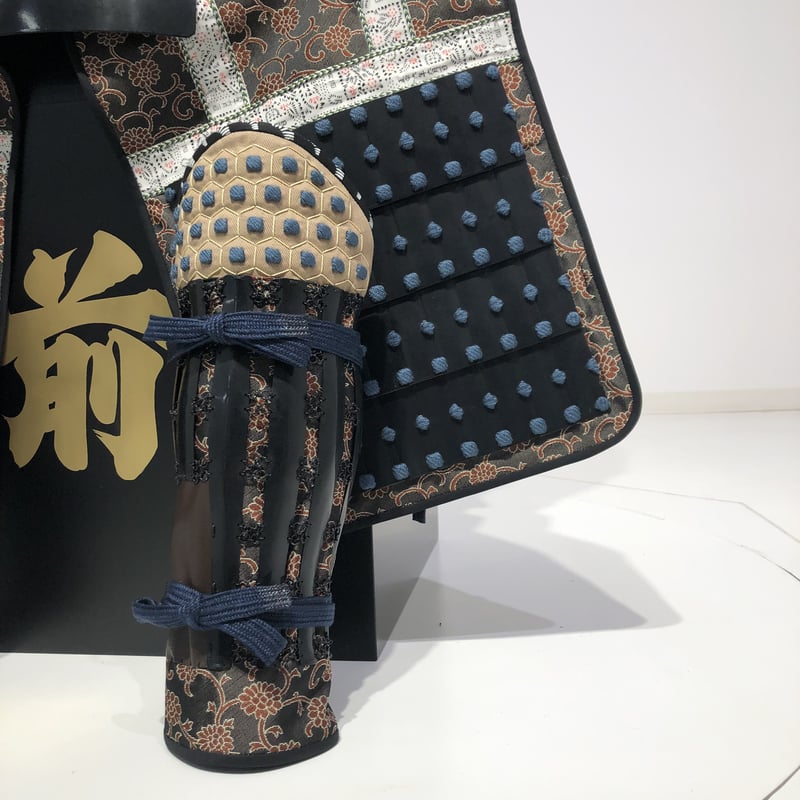 O-055】紺赤糸威胸取黒桶側二枚胴具足・十二間兜(手時代塗 O-055】紺赤糸威胸取黒桶側二枚胴具足・十二間兜(手時代塗