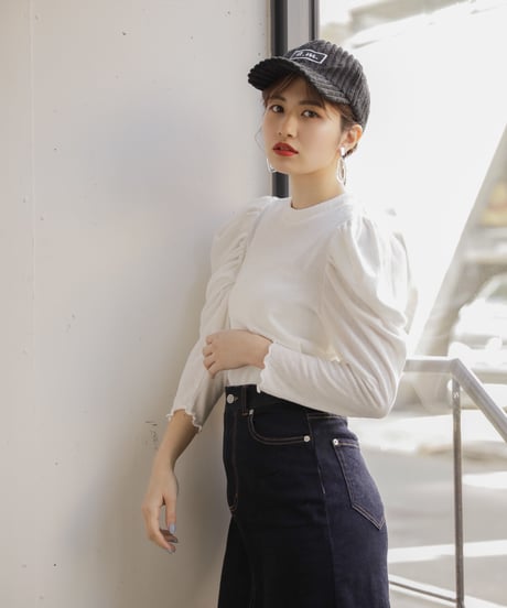 a.m.  corduroy cap (black)