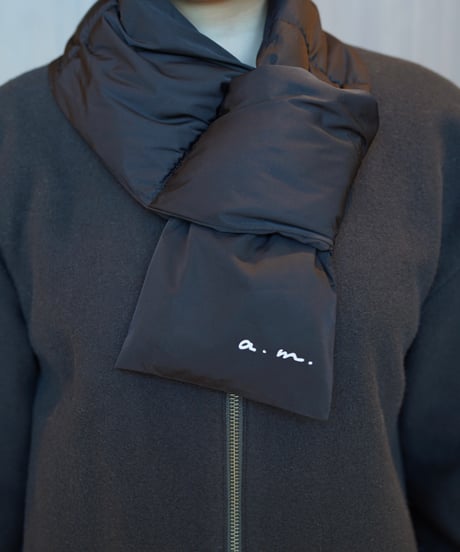 a.m. down scarf (black)