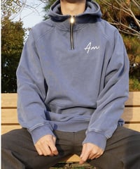 a.m. half zip hoodie (retro blue)