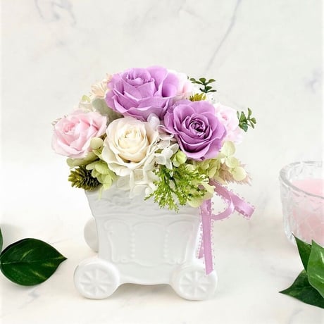 プリザーブドフラワー　花ぐるま elegant【クリアケース付き】【送料無料】お祝い 記念日 お誕生日  新築祝い 母の日 敬老の日 女友達 感謝 お礼 お見舞い 紫色 慶寿 古希 喜寿 インテリア