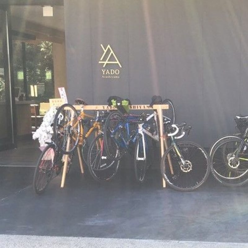 バイクスタンド宿輪木（やどりんぎ）高さ1150㎜ | SHIMODE MOKUZAI STORE