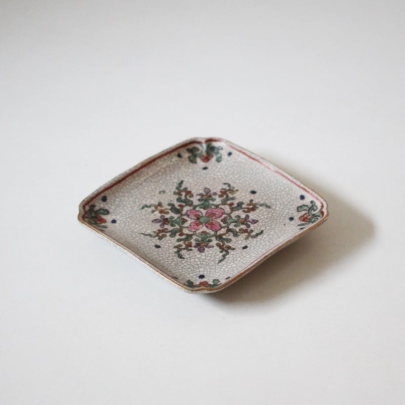 中国美術　赤絵角皿　9枚　トヒコカ　東さ7-0713☆2F 中国美術 赤絵角皿 9枚 トヒコカ 東さ7-0713☆2F