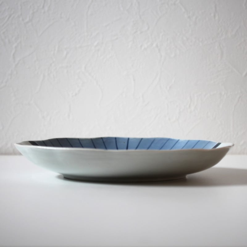 数と骨董】古伊万里染付春駒文輪花大皿 d28.2cm Imari Blue and