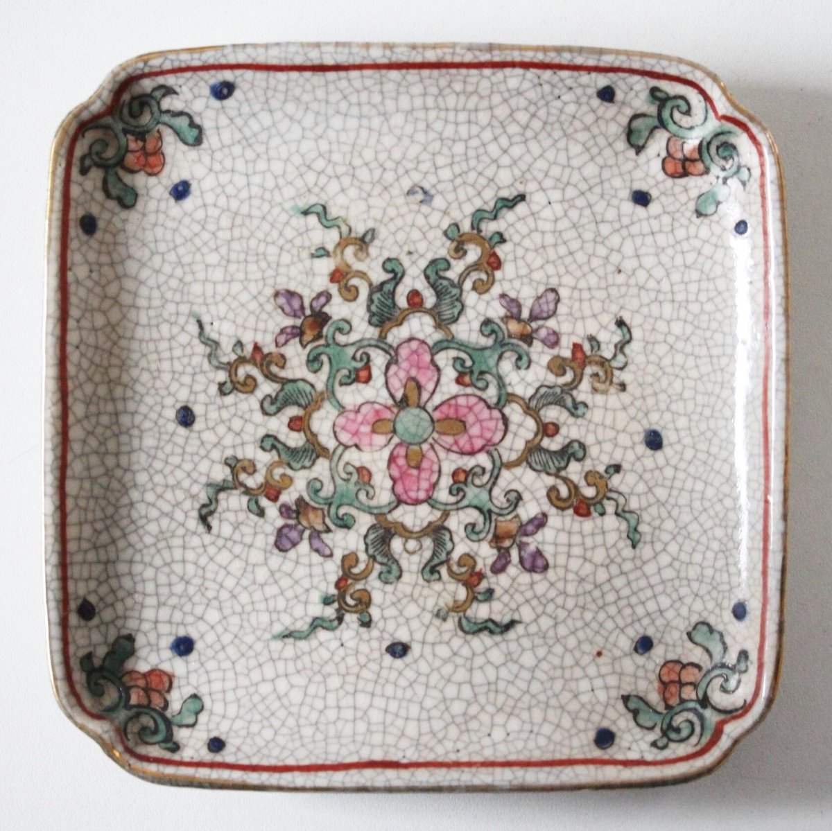 数と骨董】九谷色絵花唐草文隅入角小皿 d12.3cm Kutani Enameled