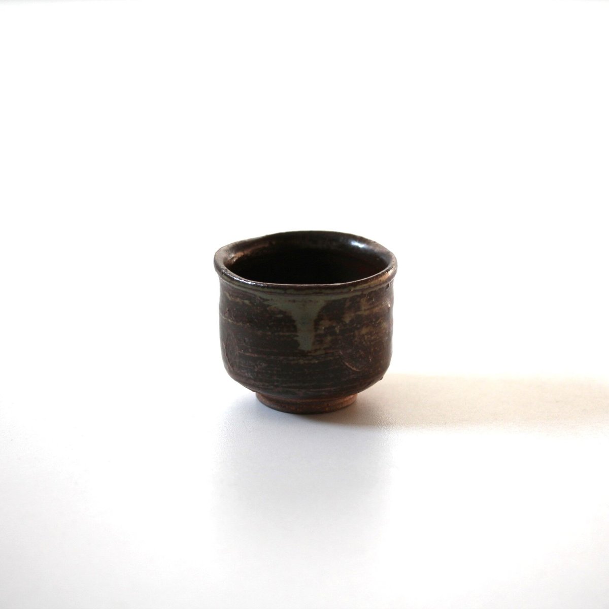 数と骨董】 九谷吸坂ぐい吞 徳田順子 d6.0cm Kutani Suisaka