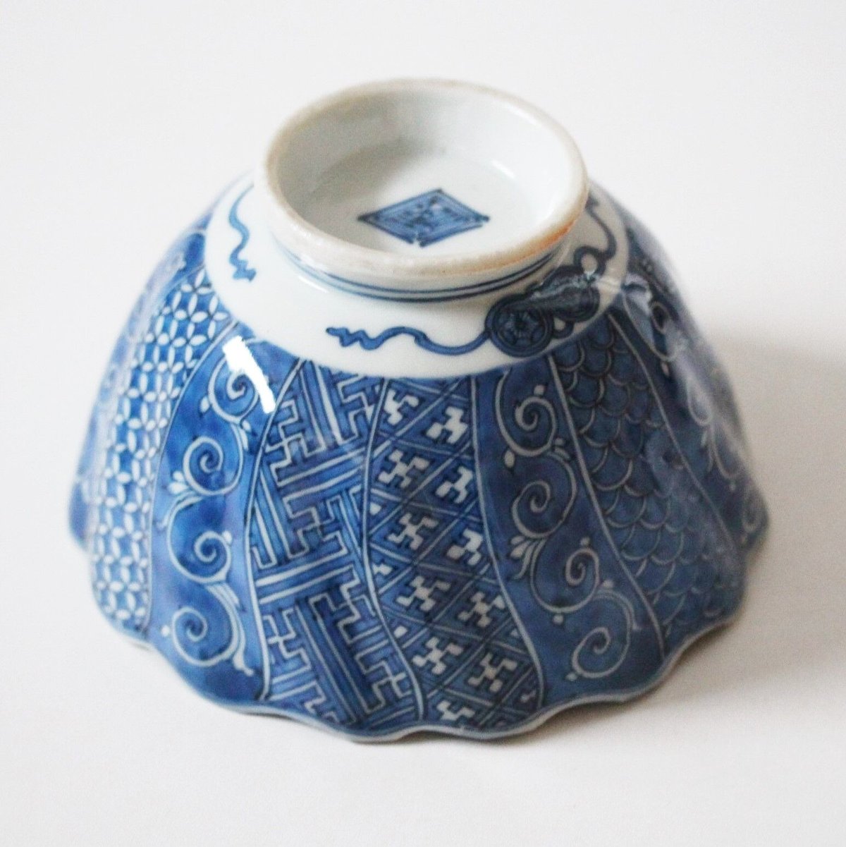 書道具　瀬戸焼川本抬郎　染付　鳥果実文　墨床　V　6327 書道具瀬戸焼川本抬郎染付鳥果実文墨床V6327