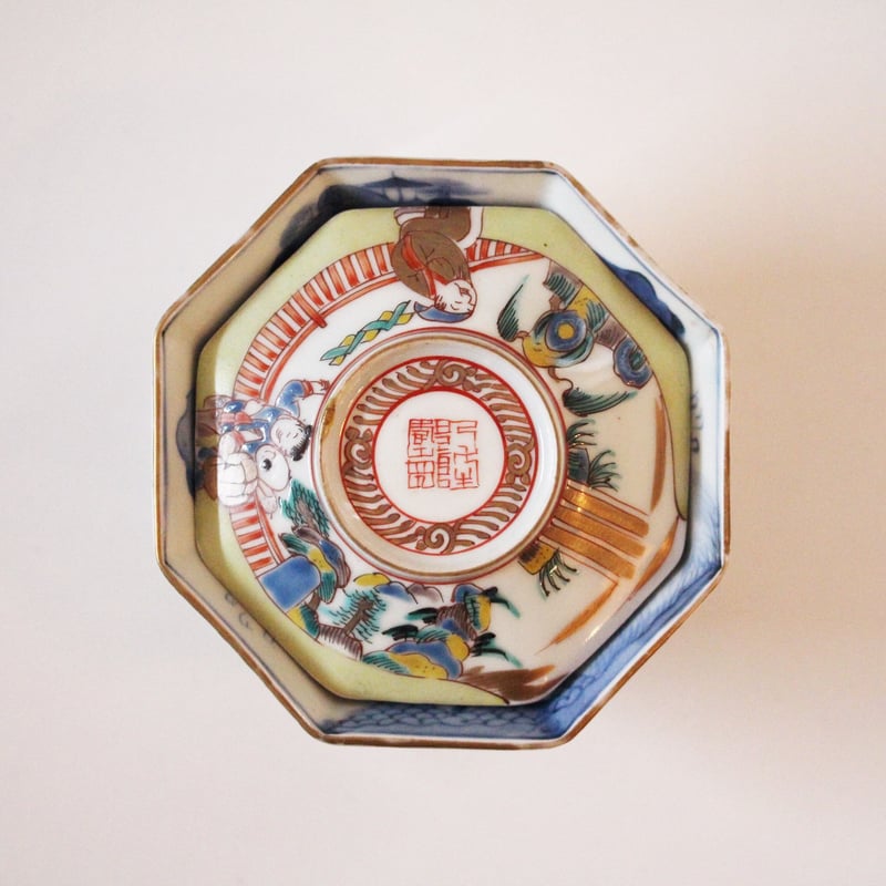 数と骨董】古伊万里色絵唐人物山水文八角蓋付碗 d12.0cm Imari