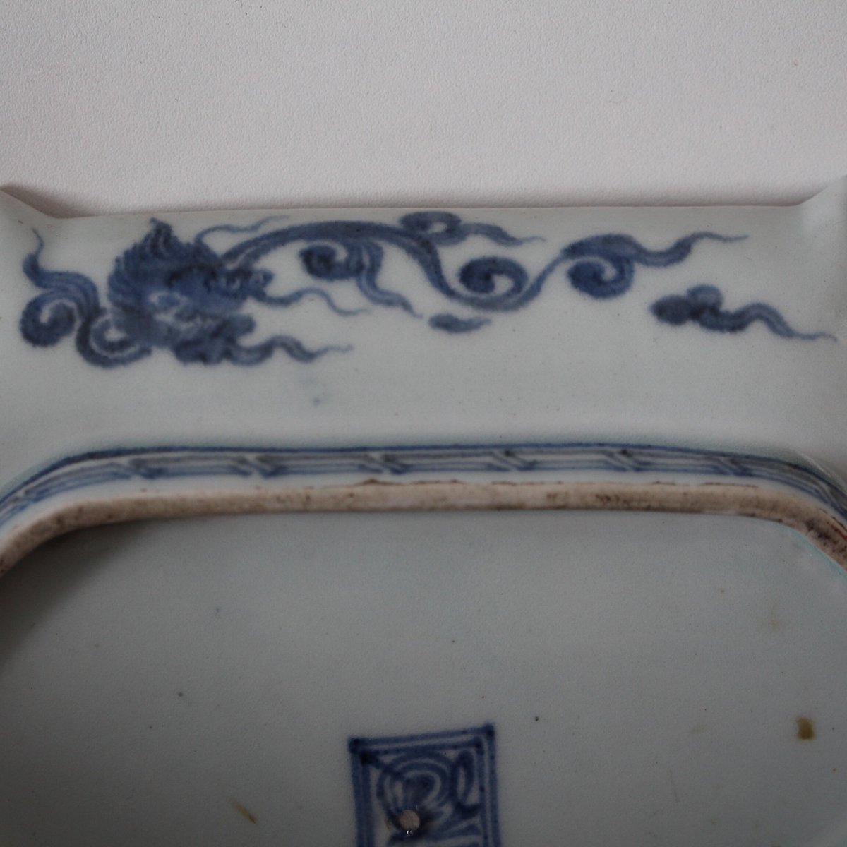 十二支と宝珠】古伊万里染付金彩結文形皿(花蝶・龍鳳凰・貝鳥 十二支と宝珠】古伊万里染付金彩結文形皿(花蝶・龍鳳凰・貝鳥