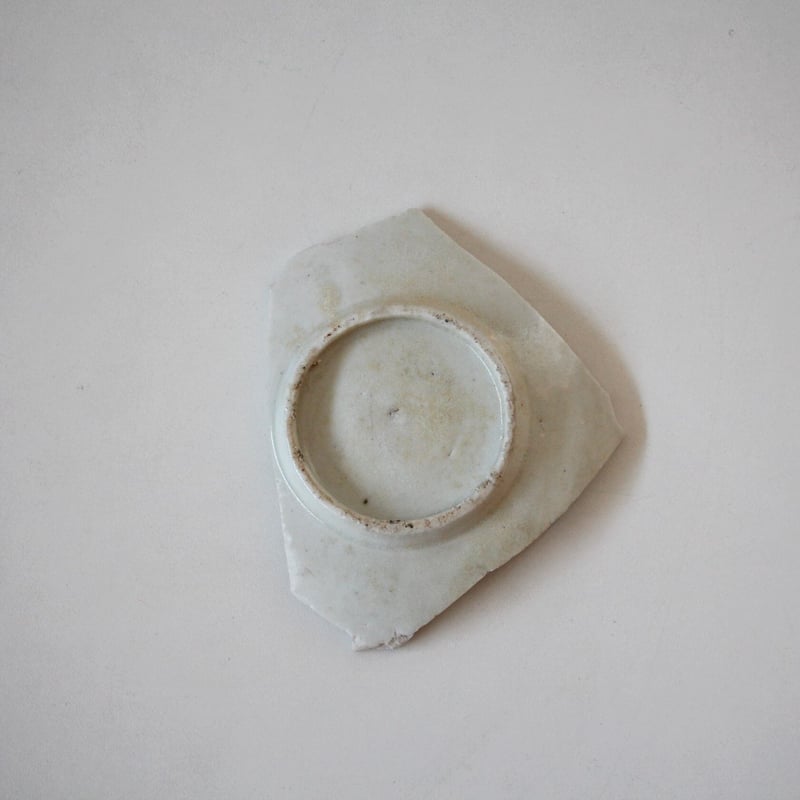 骨董　アンティーク　初期伊万里　陶片　白磁　輪花　豆皿　箸置き　小皿　出土　発掘 骨董 アンティーク 初期伊万里 陶片 白磁 輪花 豆皿 箸置き 小皿