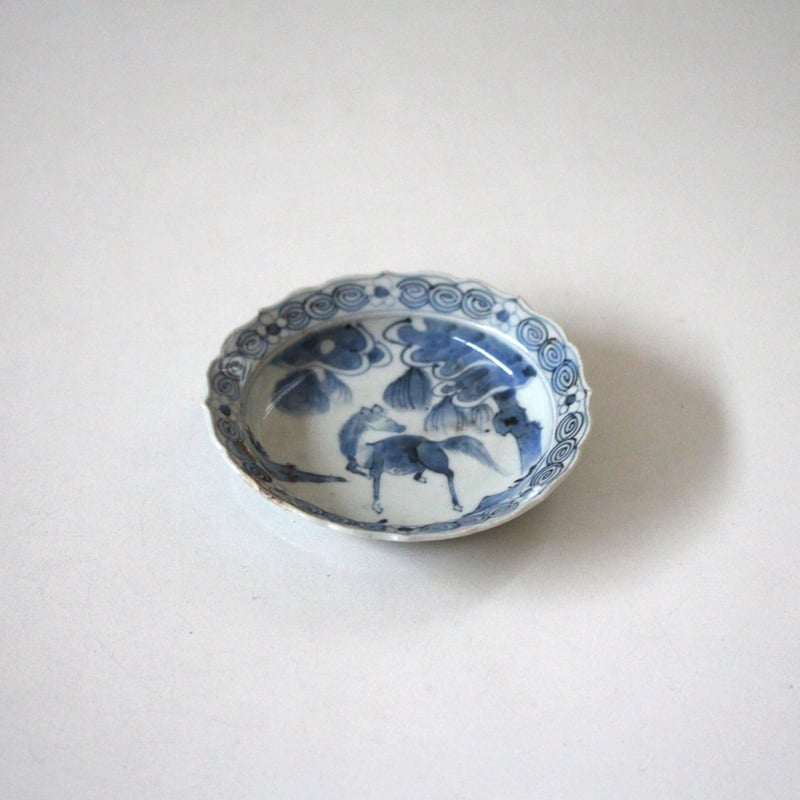 数と骨董】古伊万里染付馬文稜花小皿 d11.8cm Imari Blue and