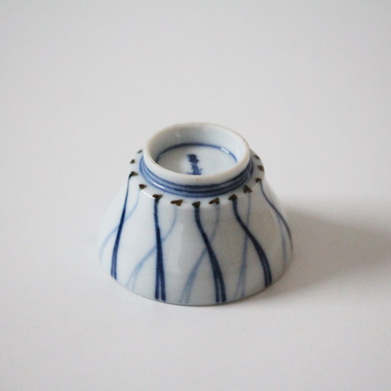 数と骨董】染付松葉文猪口（その1）d6.9cm Blue and White Cup