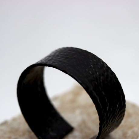 JOMON BANGLE e