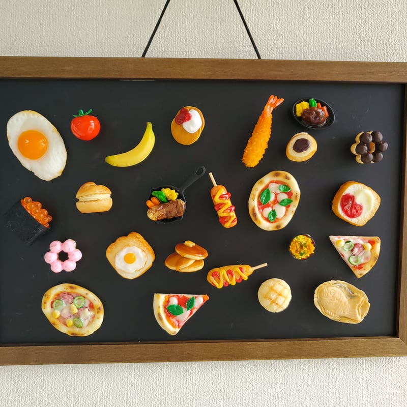 ミックスピザ」具材もリアルにできてるので見てください。 | Food