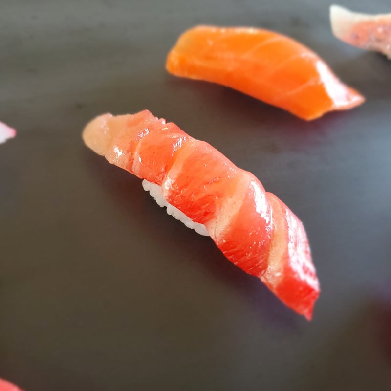 大トロにぎり寿司。リアルな質感に仕上がってます！ | Food Sample