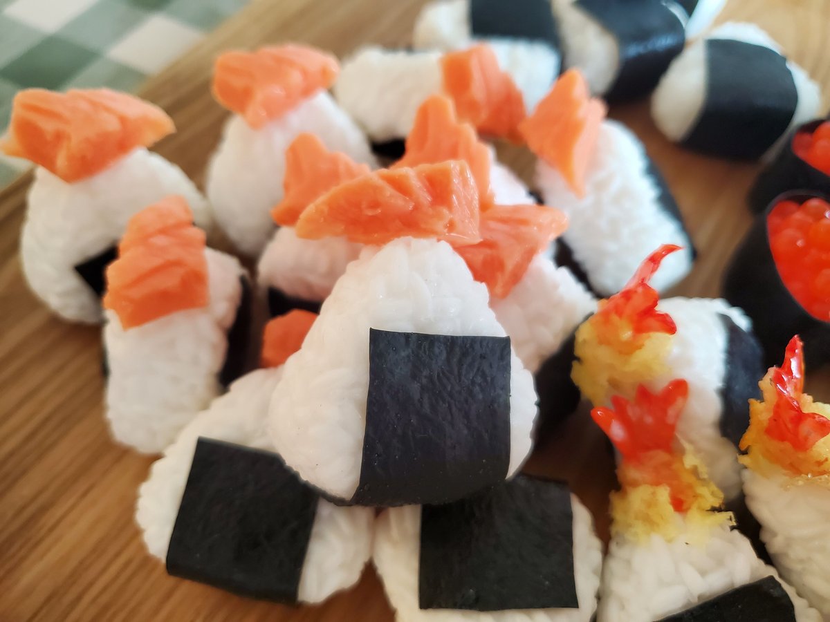 サケおにぎり」定番おにぎりです。 | Food Sample Craftman Shop