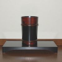 朱漆塗り　木製漆器　台輪線文様　高附酒杯　盃　ぐい呑　酒器　2客　馬上杯 朱漆塗り木製漆器台輪線文様高附酒杯盃ぐい呑酒器2客馬上杯