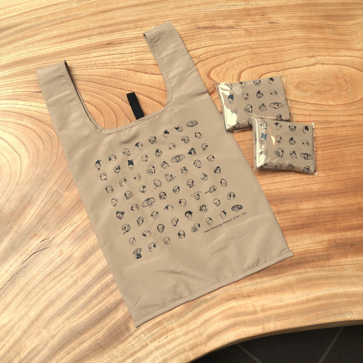 ゆ*ケ様 【貴重】Perfume サイン入り エコバッグ fit=scale-down,w=1200