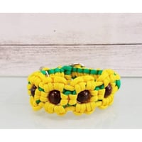 パラコード短引リード ひまわり3個付 Mサイズ kaiware 夏 | MERRILY