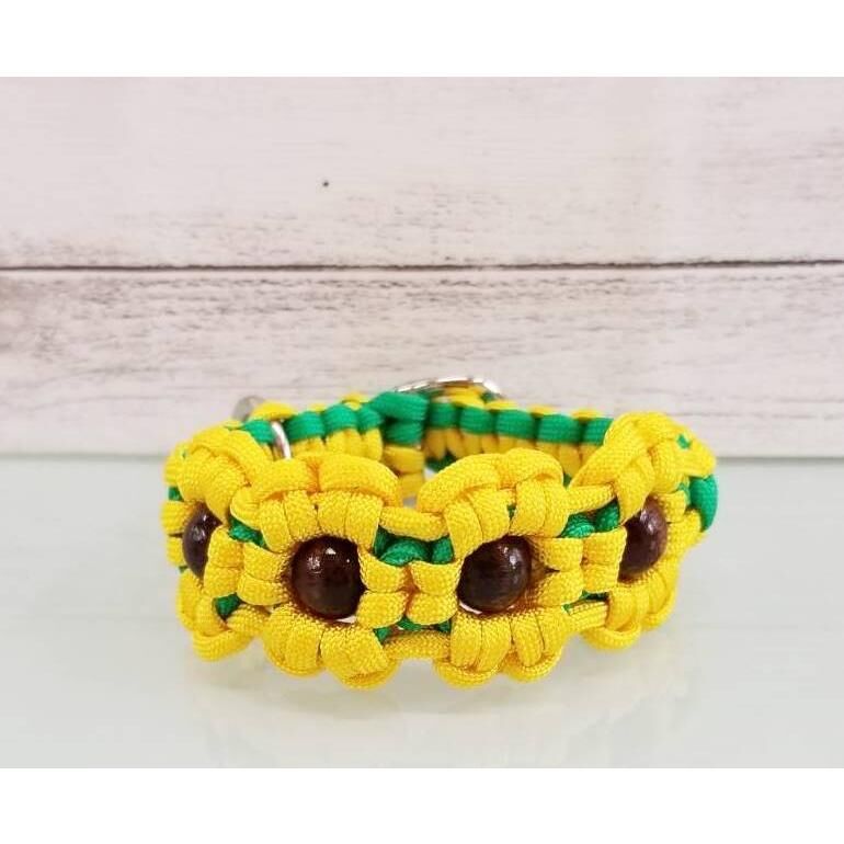 パラコード首輪　にこちゃんひまわり大　No.120 パラコード短引リード ひまわり3個付 Mサイズ kaiware 夏 | MERRILY