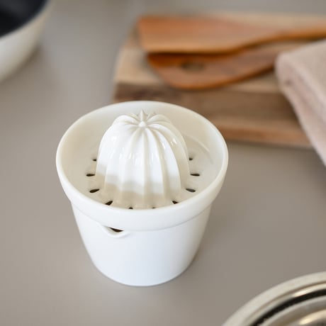 かもしか道具店／レモンの絞り器