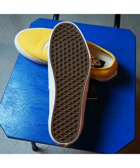 【 VANS ＂MTE AUTHENTIC REISSUE 44＂ / SPECTRA YELLOW】バンズ MTE オーセンティック リイシュー / イエロー