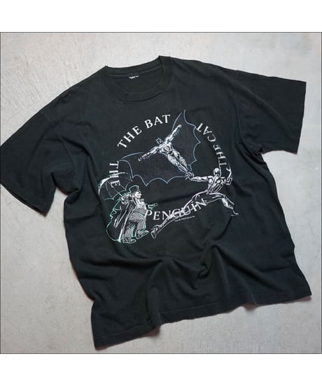【 VINTAGE DC COMICS “ THE BAT,THE CAT,THE PENGUIN TEE ” / BLACK 】  ヴィンテージ "DC コミックス" TEE / XL相当