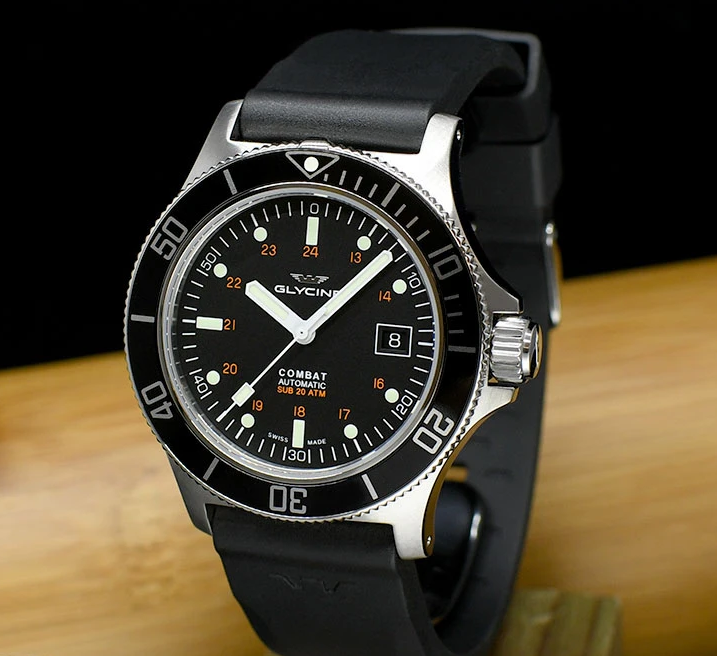 Glycine Combat Sub グライシン コンバットサブ 422018年に新品で購入しました