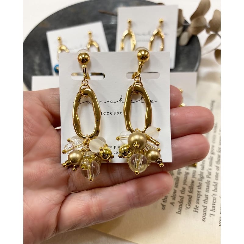 ビーズじゃらじゃらピアス | PUNAHELE STORE