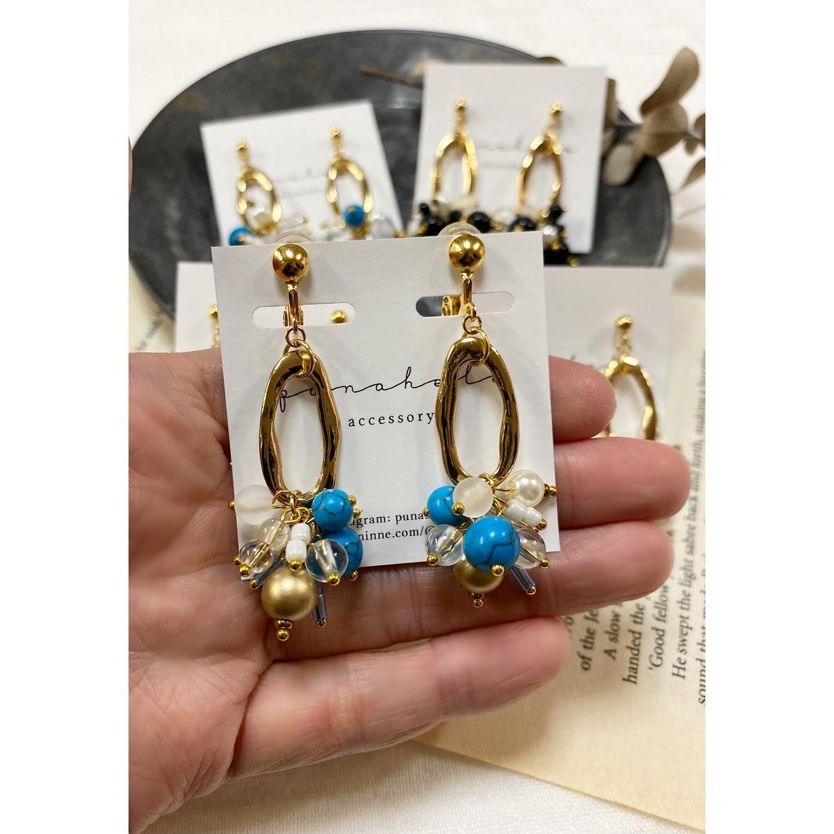 ビーズじゃらじゃらピアス | PUNAHELE STORE