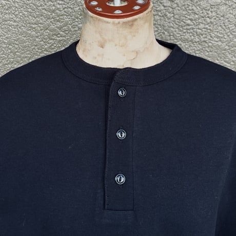 Classic Henley neck L/S T-shirt
