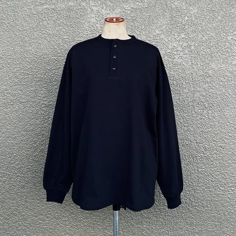 Classic Henley neck L/S T-shirt