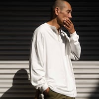 Classic Henley neck L/S T-shirt