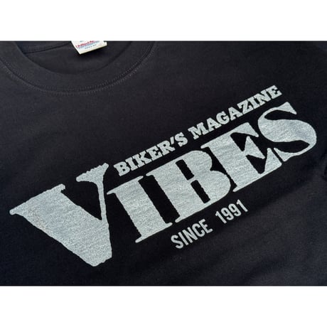 VIBES Tシャツ  SILVERプリント