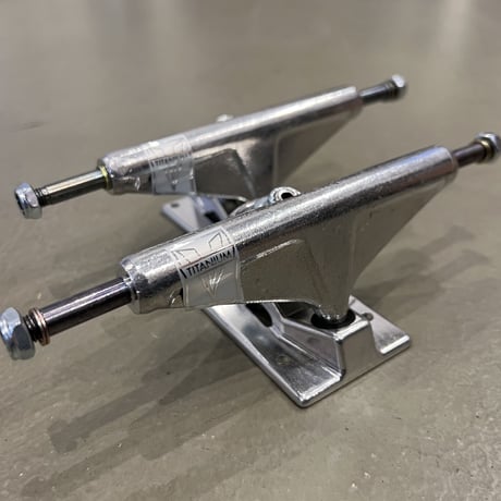 VENTURE POLISHED V-TITANIUM HI