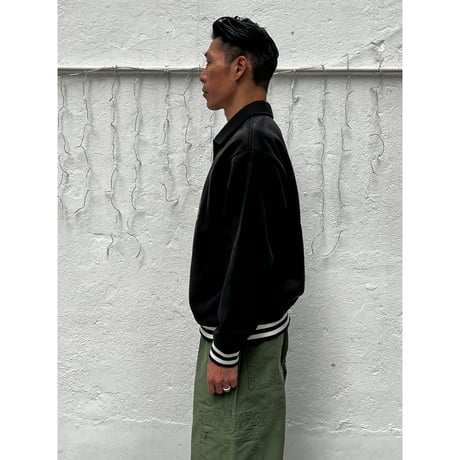 VICTORIA HANDDRAWN GOTHIC HALF ZIP SWEATSHIRT BLACK